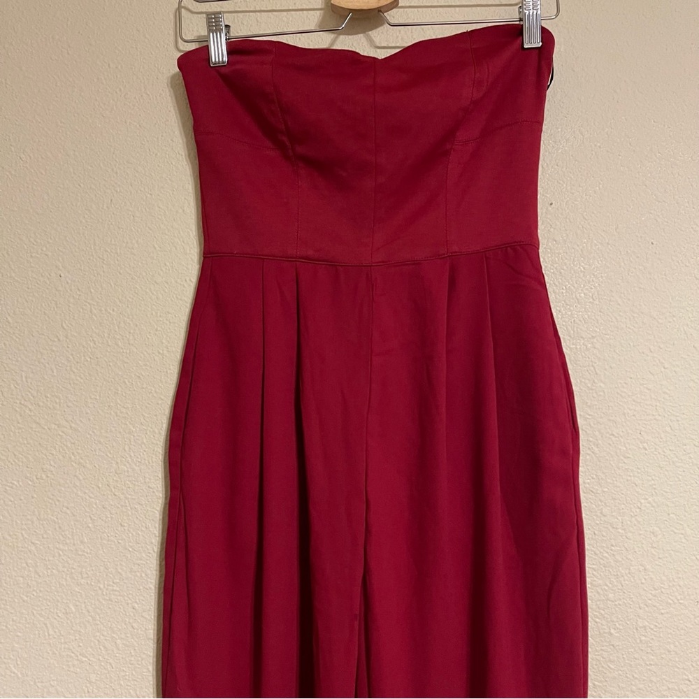 Red‎ strapless jumpsuit. - Picture 13 of 14